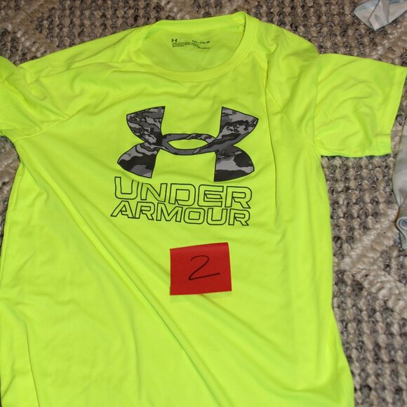 Boys Yellow Like New Under Armour Shirt XL - Picture 1 of 1